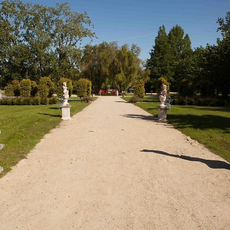 Chateau Hotel Du Colombier Сен-Мало Экстерьер фото